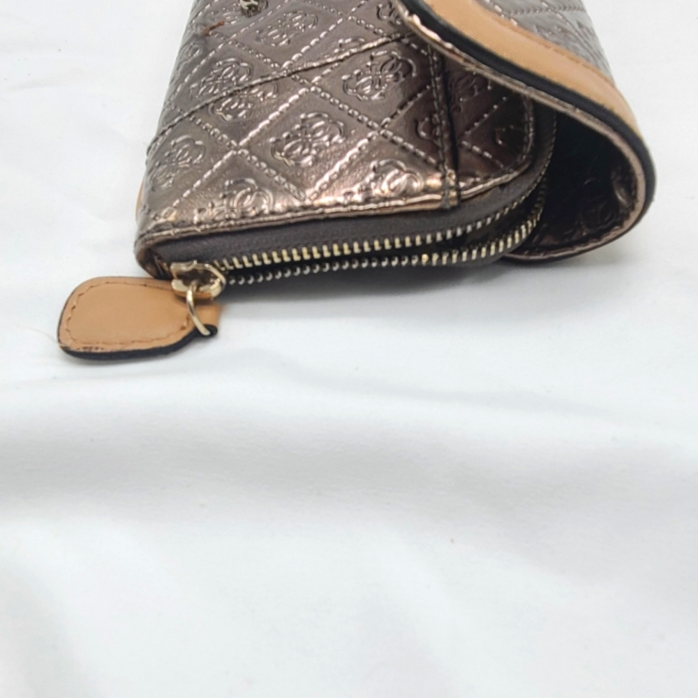 GUESS Shimmering Gold Clutch - Picture 5 of 8